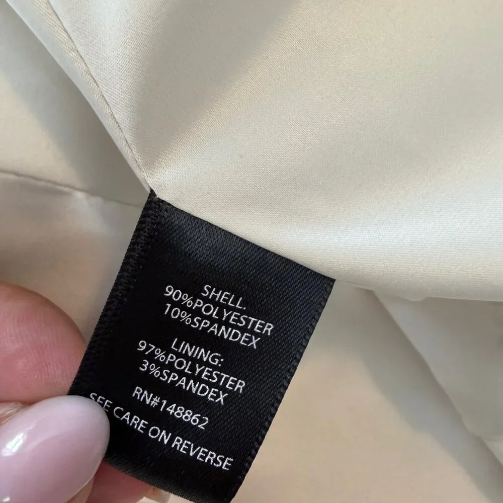 Studio by Torrid Ivory Refined Crepe Blazer – Size 1X